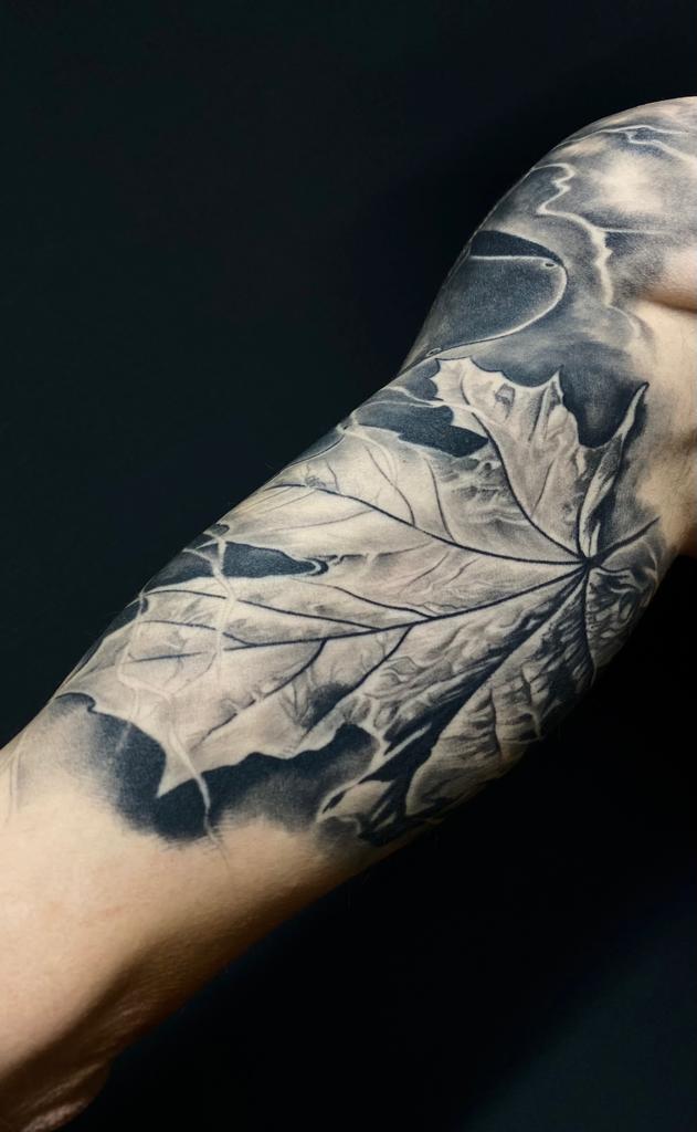  Tattoo-Design eines Blattes